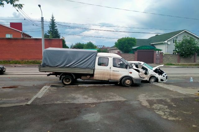 Пассажир иномарки погиб в ДТП с «Газелью» в Магнитогорске