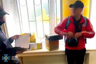 СБУ пресекла нелегальный вывоз за границу комплектующих для бронетехники