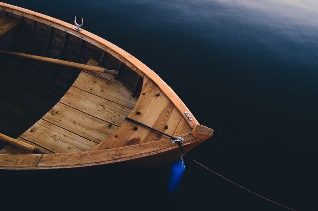 На Камчатке у вилючинского рыбака украли лодку и сети