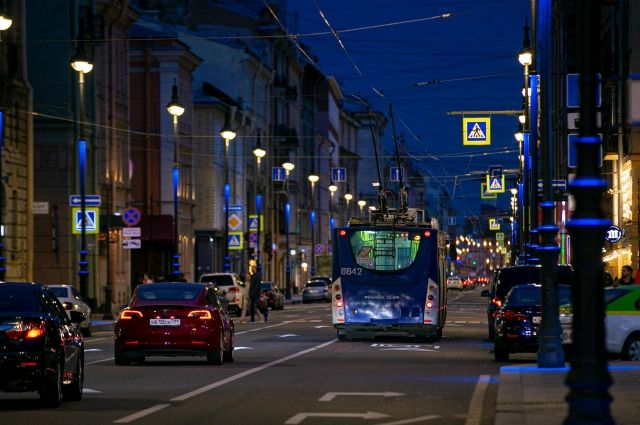 Из-за аварии на коммуникациях в Колпино изменили маршруты транспорта
