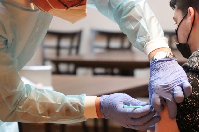 Более 150 тысяч жителей Брянской области сделали прививку от коронавируса