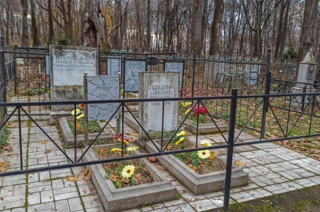 На кладбищах Ульяновска и Димитровграда заканчиваются места для захоронений