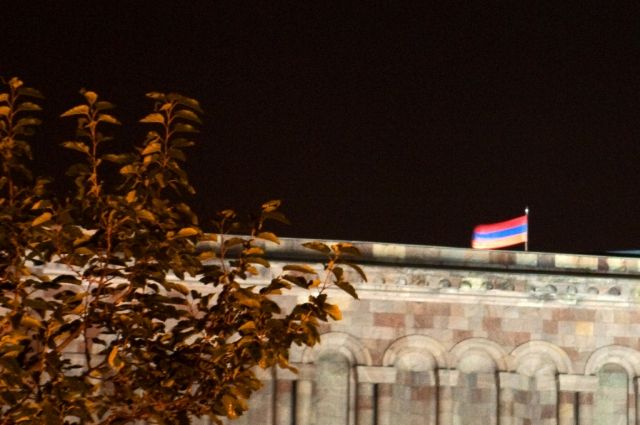 В Армении завершилось голосование на досрочных выборах в парламент
