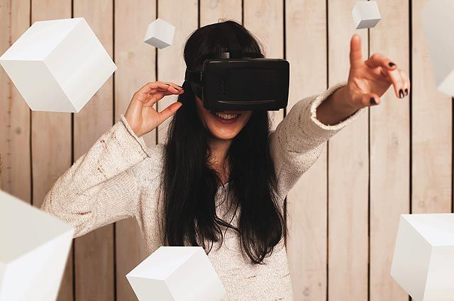 В Ряжске школа купила шлем виртуальной реальности, но не использовала его