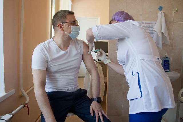 Губернатор Челябинской области привился от коронавируса