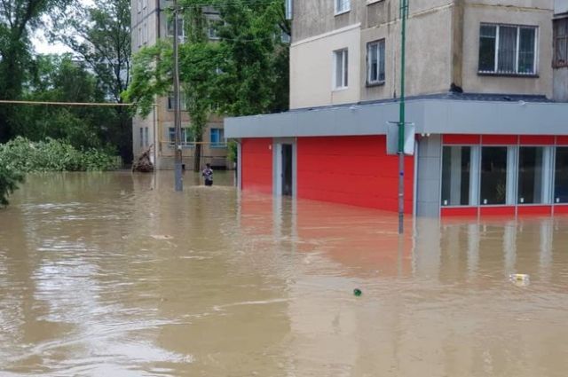 Около 700 жителей Керчи обратились за компенсацией ущерба от наводнения