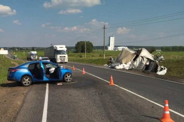 В Татарстане в столкновении Hyundai и «Газели» погиб 11-летний мальчик