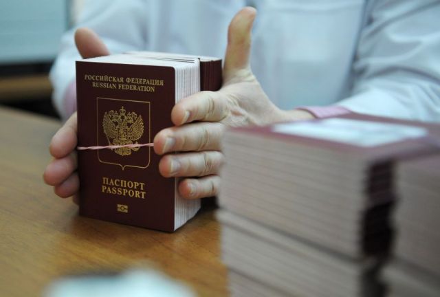 На вокзале Саратова задержали мужчину с поддельным паспортом