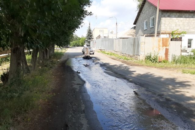 Поселок в Челябинске заливает нечистотами