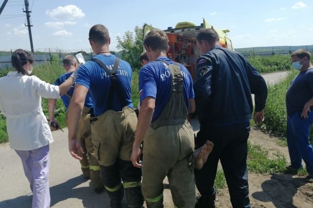 В Нижегородской области спасатели достали из колодца двух мужчин