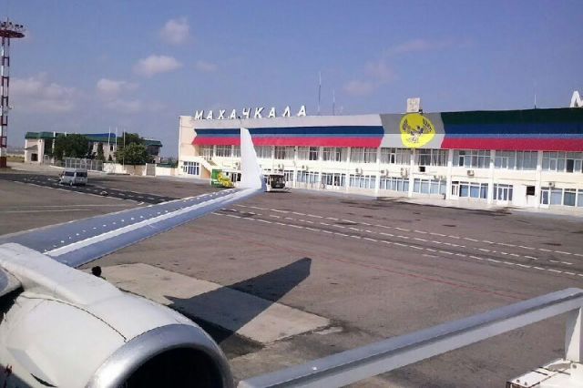 Предложения о реконструкции ВПП аэропорта Махачкалы подготовят до 1 августа