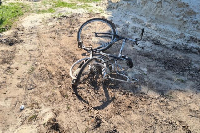 В Рязанском районе иномарка насмерть сбила пожилую велосипедистку