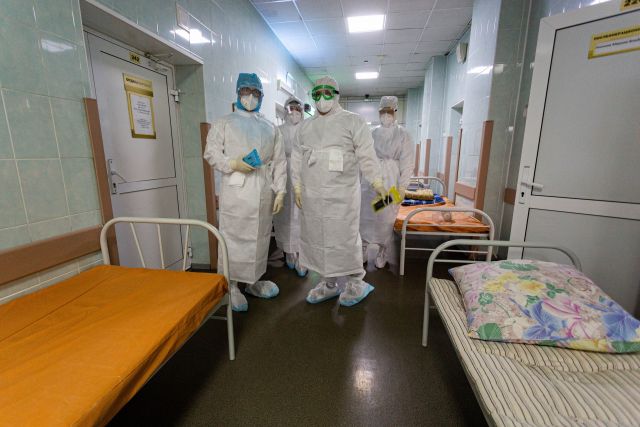 Красная зона. Что творится в стенах ковидного госпиталя в Новосибирске?