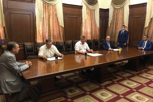 Усть-Курдюмское МО подписало соглашение об объединении с Саратовом