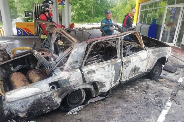 Появилось видео пожара на газовой заправке в Новосибирске