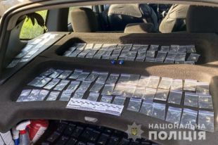 В Донецкой области правоохранители выявили в такси партию наркотиков