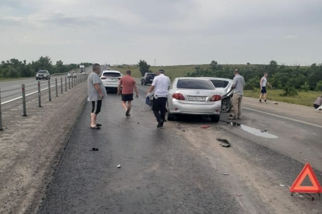 Два ребёнка пострадали в аварии на М-4 «Дон» в Ростовской области