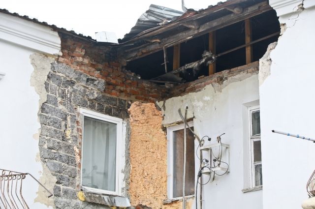 В Петербурге эвакуировали жильцов из-за угрозы обрушения исторического дома