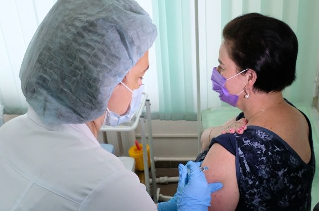 Глава администрации Калининграда рассказала, почему решила вакцинироваться