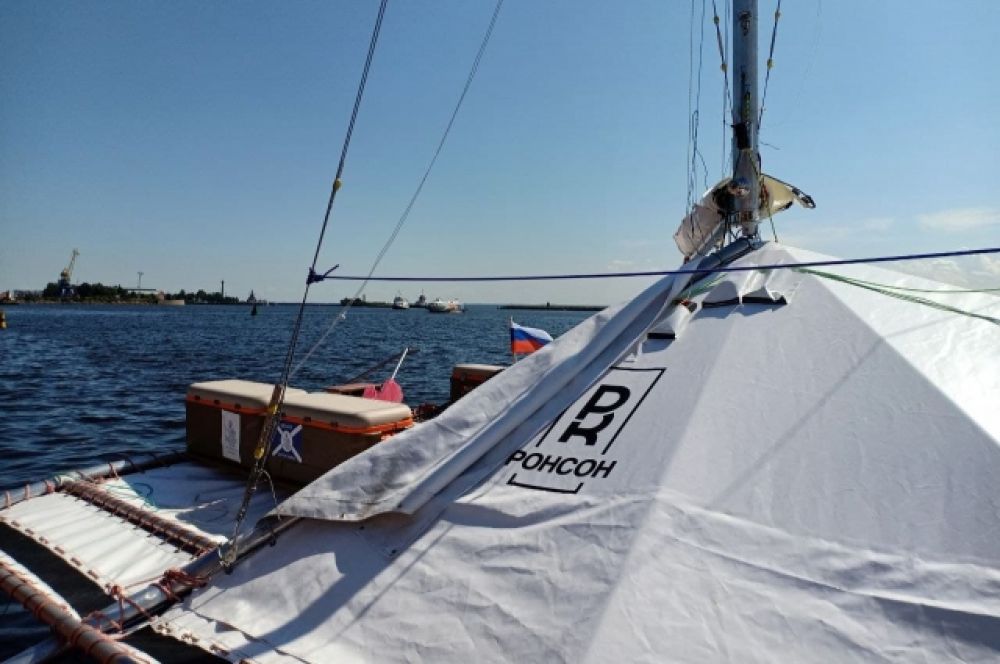 Судно, на котором мореплаватели отправляются в путь, уникально.