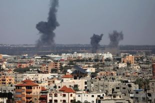 ВВС Израиля провели бомбардировку оружейного завода в секторе Газа