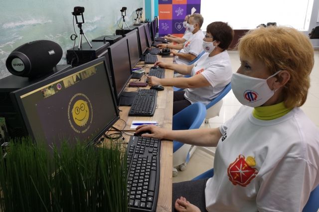 В Туле прошел чемпионат по компьютерному многоборью среди пенсионеров