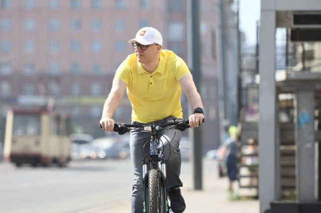 Текслер проверил, насколько Челябинск удобен для велосипедистов