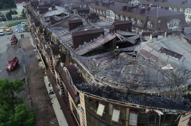 Из-за пожара в пятиэтажке в Горячем Ключе эвакуировали 100 человек