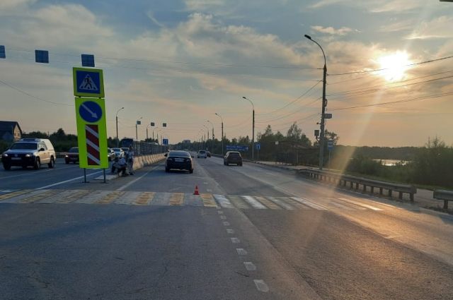 В Новосибирске водитель Toyota Camry сбил женщину с 10-летним мальчиком