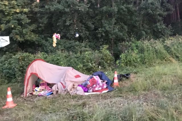 Женщина на Suzuki снесла палатку с людьми на берегу Оби, погиб человек