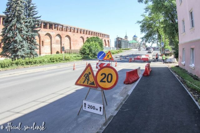 Улицу Студенческую заканчивают ремонтировать в Смоленске