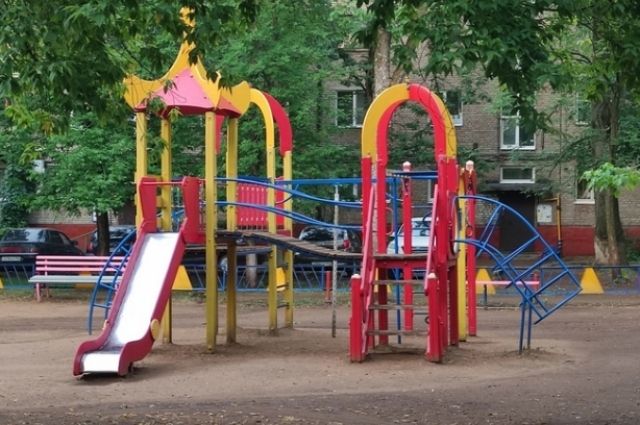Детские площадки в Туле не соответствовали требованиям безопасности
