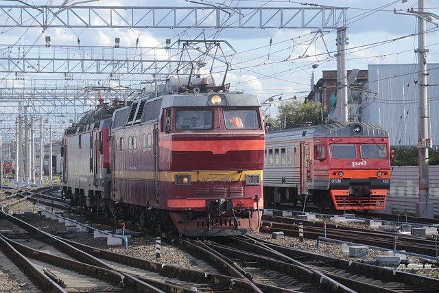 В Сызрани доставлена в реанимацию попавшая под поезд женщина
