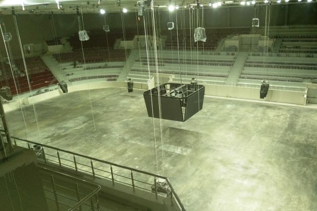 В Самаре во Дворце спорта на Молодогвардейской начали намораживать лёд