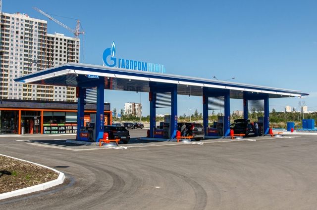 В Академическом открылась новая АЗС «Газпромнефть»