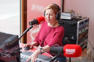 «НАШЕ Радио Санкт-Петербург» сегодня это 9 часов ежедневного прямого эфира из студии на Малой Посадской, 8.
