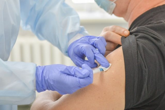 Новые пункты вакцинации собираются открыть в Смоленской области