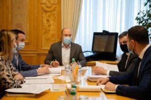 Камин готовится к возможной вспышке штамма «Дельта»