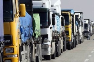 В Киеве снова запретили въезд тяжеловесному транспорту.
