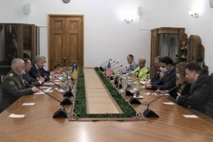 Украина и США обсудили военную составляющую визита Зеленского в США.