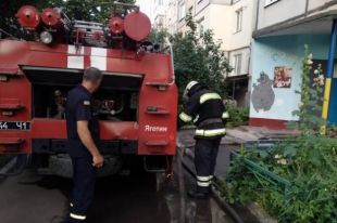 В Киевской области произошел пожар в пятиэтажном жилом доме: есть жертвы.