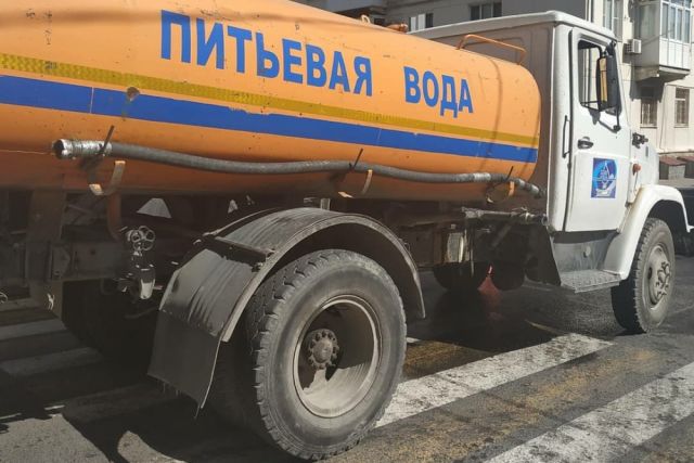 Составлен график доставки воды жителям Пскова 17 июля