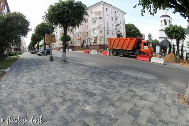 Улицу Пржевальского заканчивают ремонтировать в Смоленске