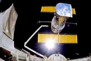 NASA возобновило работу космического телескопа Hubble.