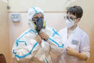 Привитые переносят вирус гораздо легче.