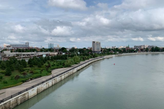 В Юбилейном микрорайоне Краснодара 17-летняя девушка утонула в Кубани