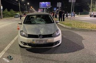 В Запорожье водитель под действием наркотиков сбил женщину с ребенком.
