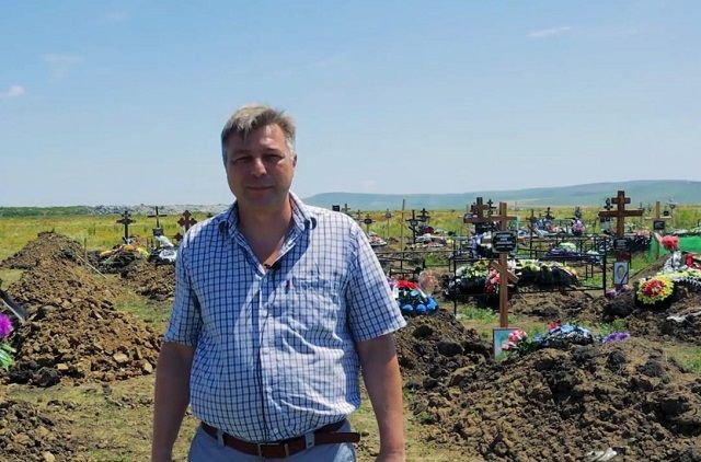 Глава Невинномысска показал, как разрослось кладбище из-за пандемии