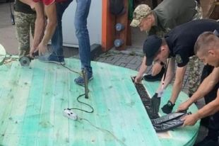 На Волыни обнаружили контрабанду сигарет в кабельных катушках