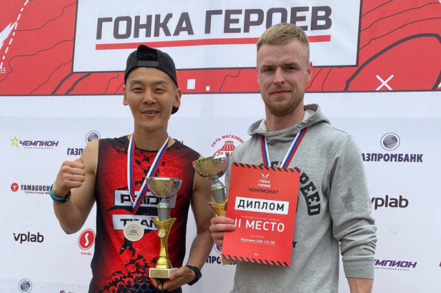 Сергей Парфирьев и Александр Квак заняли 2 место в категориях AGE 18−29 и 40+.